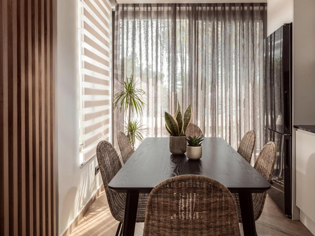 Point Ephemere Beachfront Apartments Закинтос Экстерьер фото