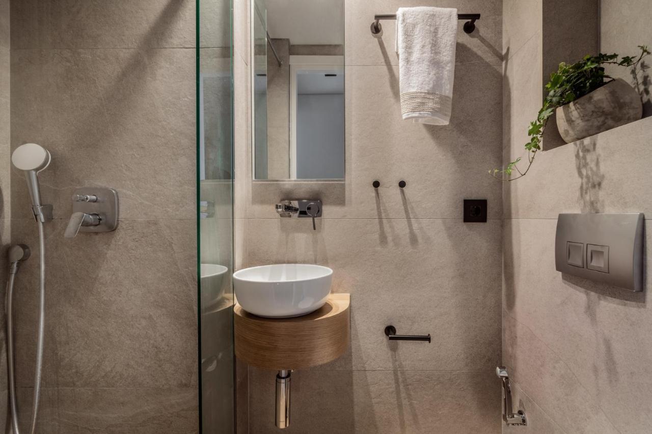 Point Ephemere Beachfront Apartments Закинтос Экстерьер фото