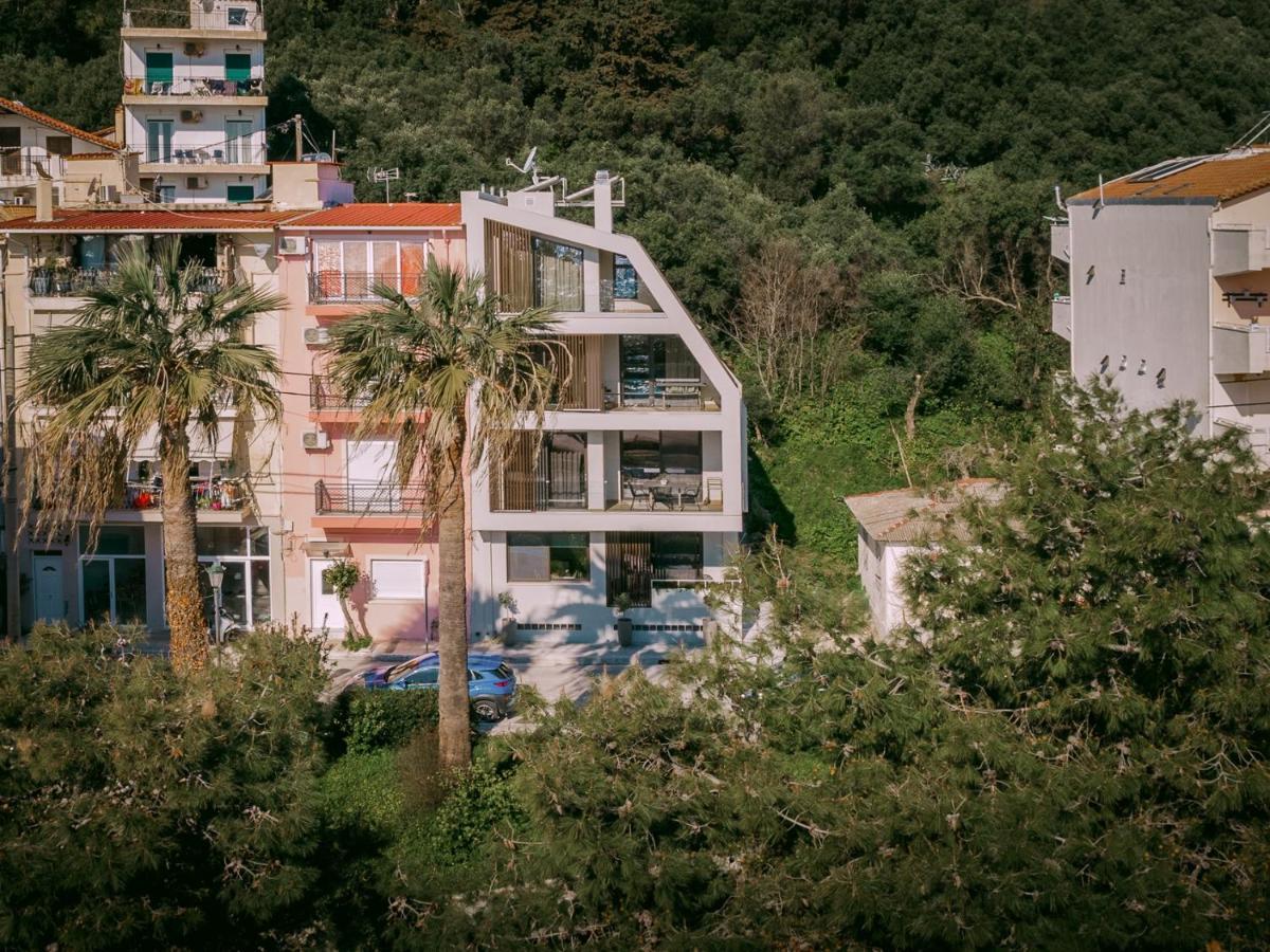 Point Ephemere Beachfront Apartments Закинтос Экстерьер фото