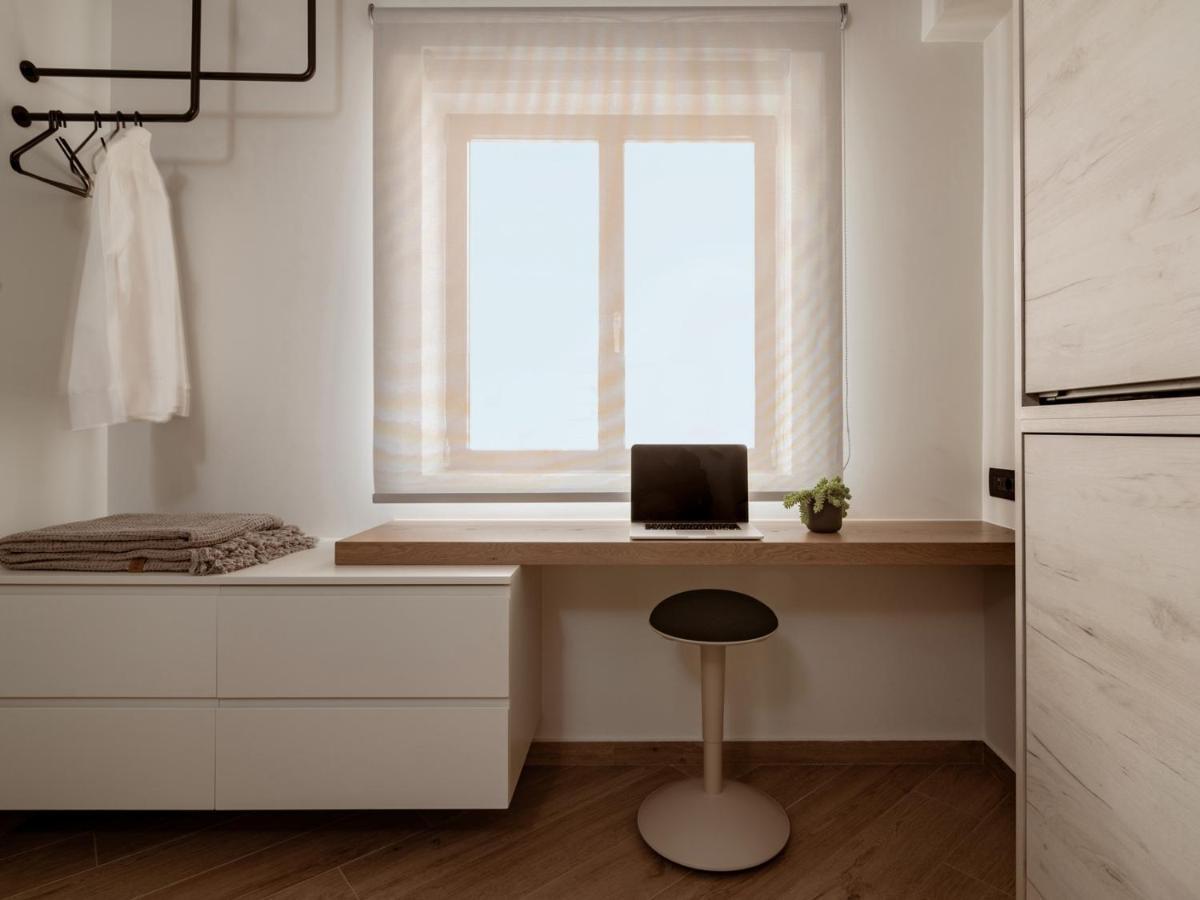 Point Ephemere Beachfront Apartments Закинтос Экстерьер фото