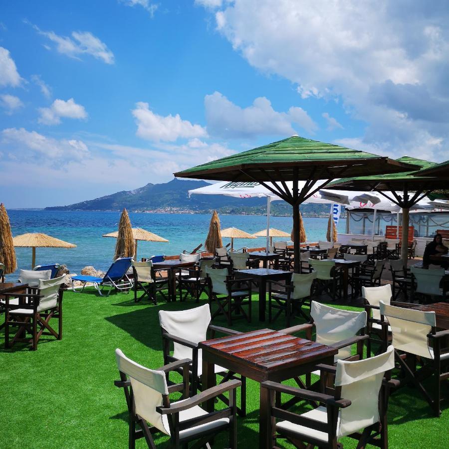 Point Ephemere Beachfront Apartments Закинтос Экстерьер фото